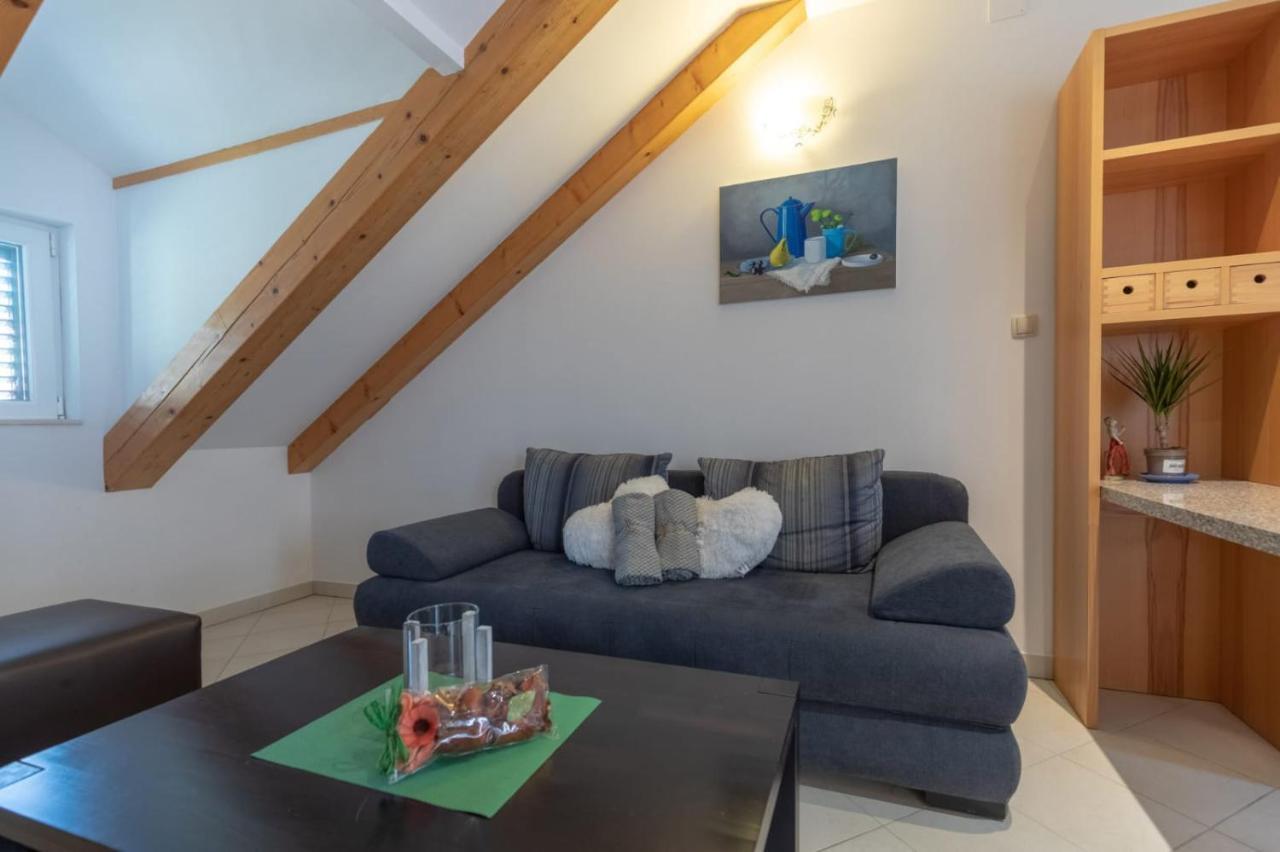 Emily Apartment Sudurad Екстериор снимка