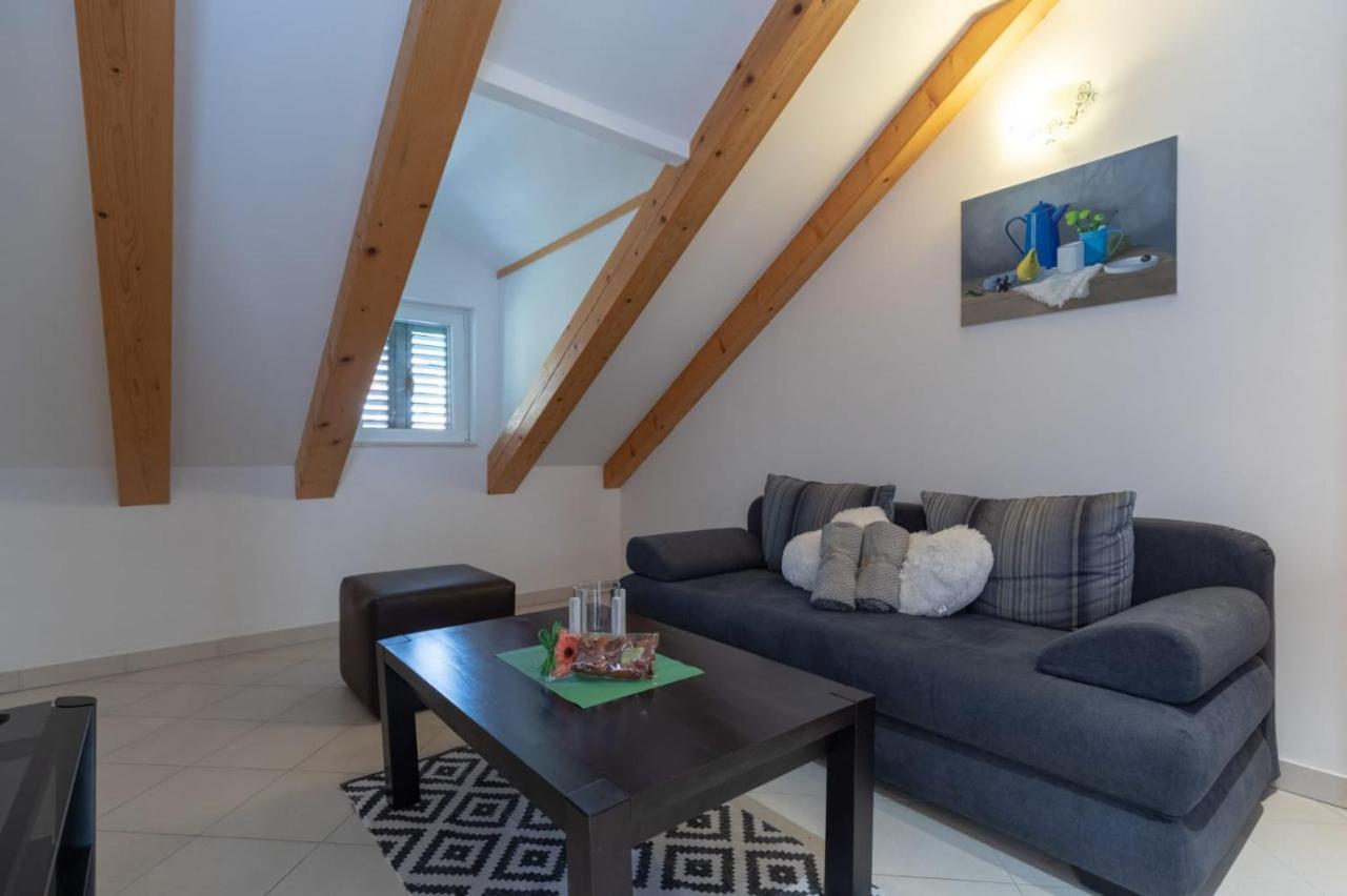 Emily Apartment Sudurad Екстериор снимка